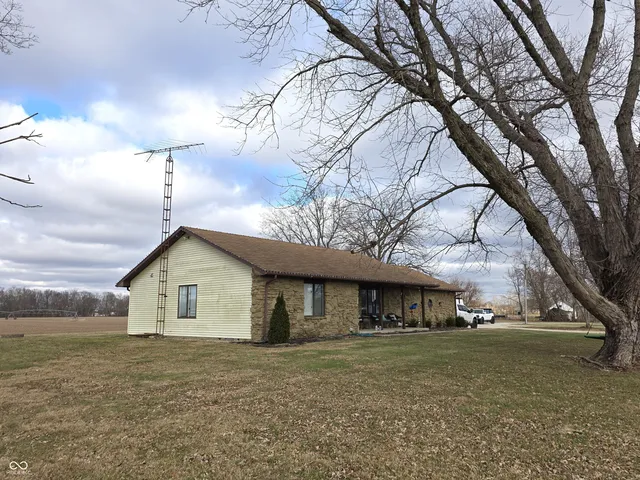 $325,000 | 3066 West Old State Road, Flat Rock, IN 47234