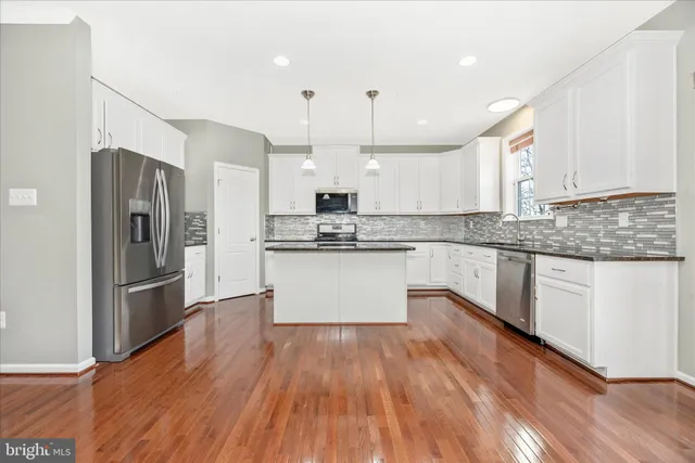 $450,000 | 18423 Roslin Place, Hagerstown, MD 21740