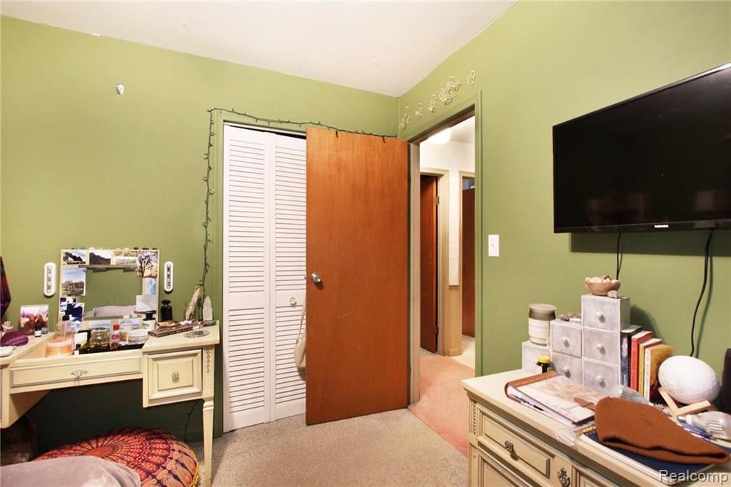 1640 Sperry Road Allenton, MI 48002 - Photo 35 of 45