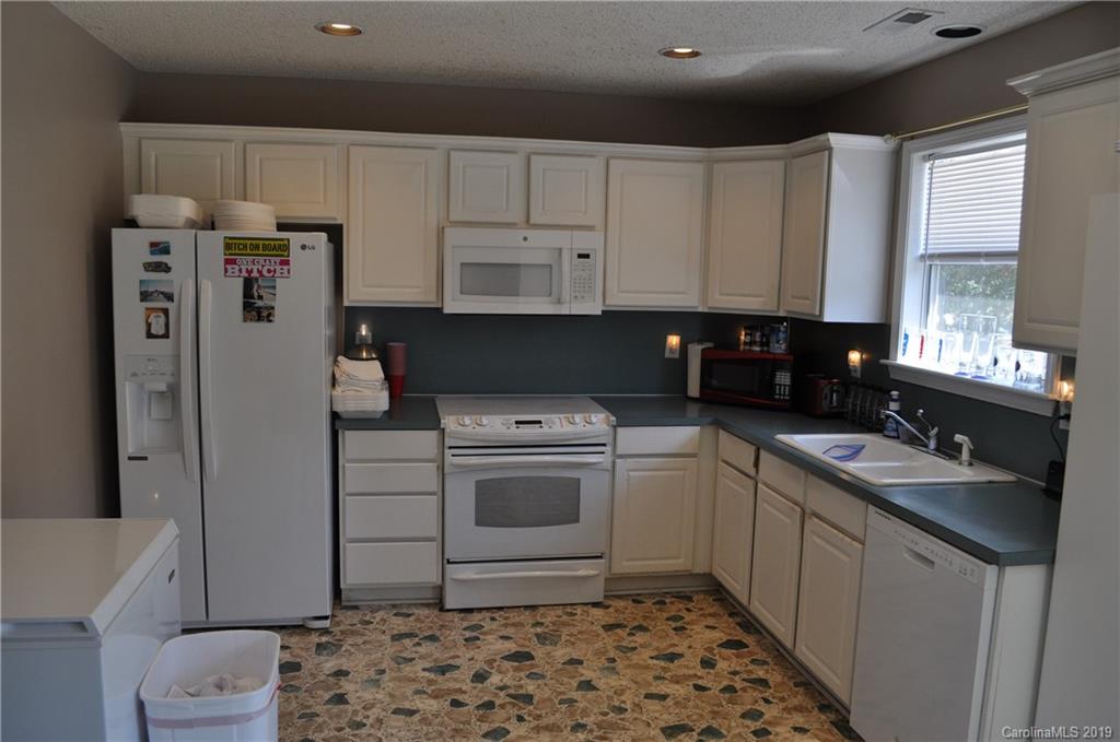 6402 Scott Long Road Indian Trail, NC 28079 - Photo 8 of 22