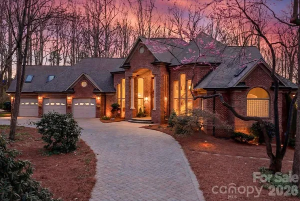 $1,550,000 | 1043 Rolling Green Drive, Newton, NC 28658