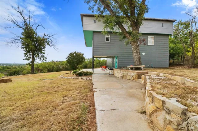 $329,900 | 607 West Hillside Drive, Coleman, TX 76834