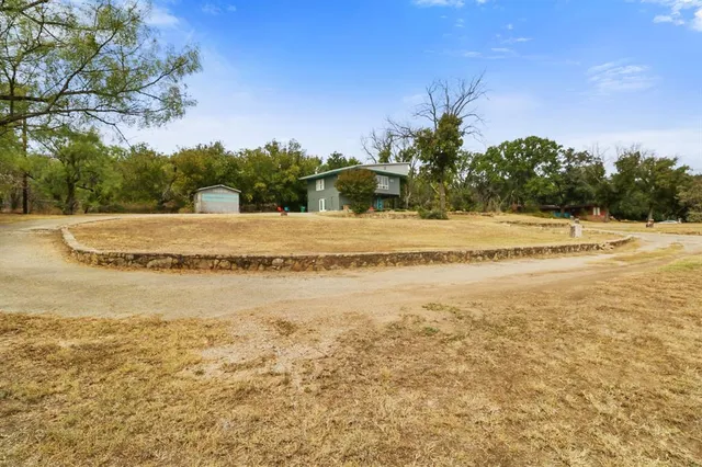 $329,900 | 607 West Hillside Drive, Coleman, TX 76834