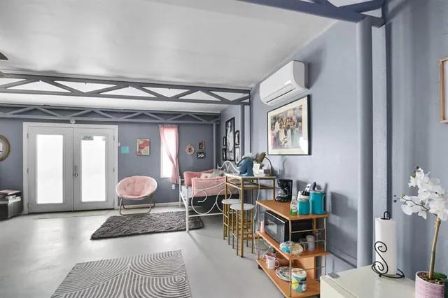 $329,900 | 607 West Hillside Drive, Coleman, TX 76834