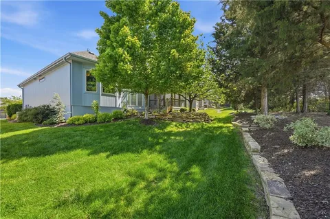 $635,000 | 9892 Hollis Lane, Lenexa, KS 66227