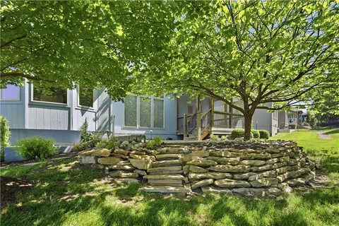 $635,000 | 9892 Hollis Lane, Lenexa, KS 66227