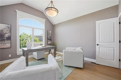 $635,000 | 9892 Hollis Lane, Lenexa, KS 66227