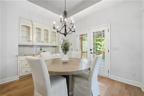 $635,000 | 9892 Hollis Lane, Lenexa, KS 66227