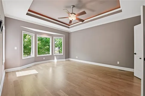 $635,000 | 9892 Hollis Lane, Lenexa, KS 66227