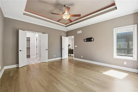 $635,000 | 9892 Hollis Lane, Lenexa, KS 66227
