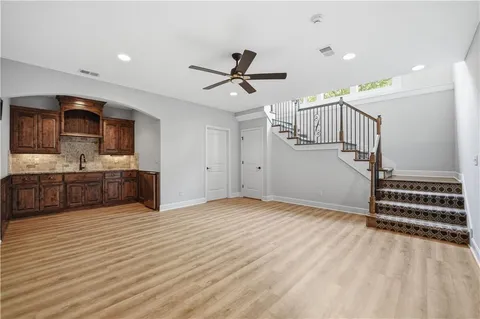 $635,000 | 9892 Hollis Lane, Lenexa, KS 66227