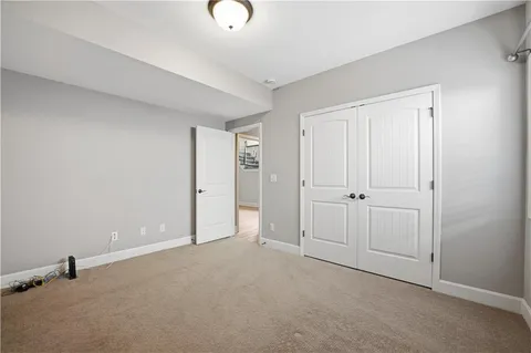 $635,000 | 9892 Hollis Lane, Lenexa, KS 66227