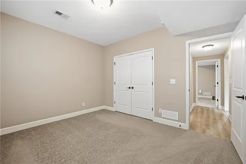 $635,000 | 9892 Hollis Lane, Lenexa, KS 66227