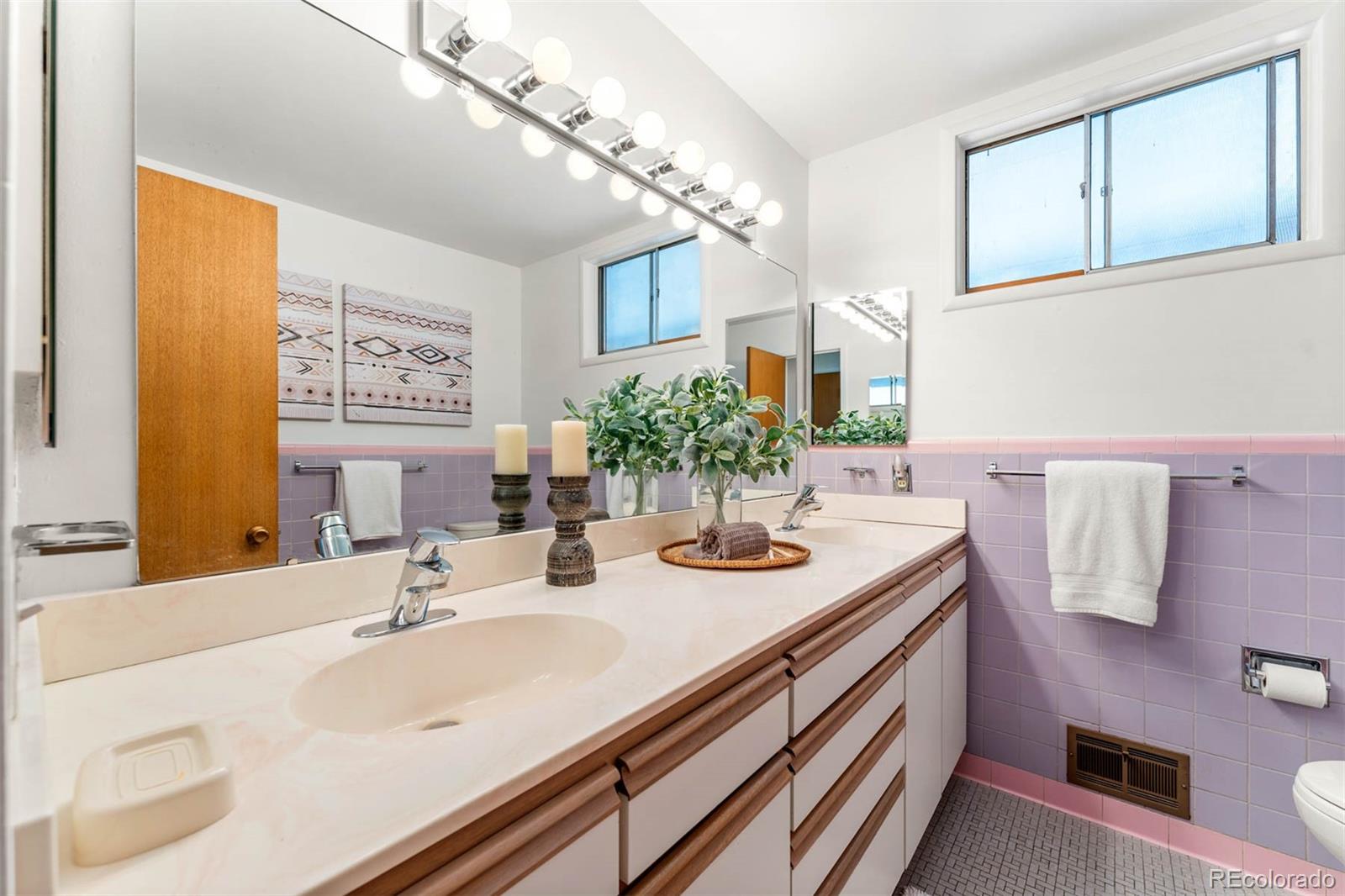 2205 South Stuart Street Denver, CO 80219 - Photo 19 of 34