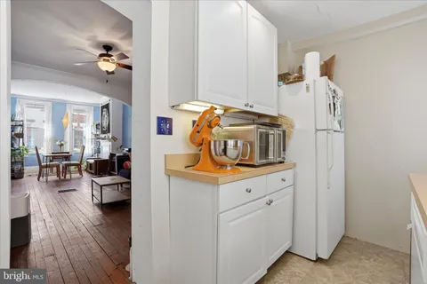 $2,100 | 887 North Judson Street, Philadelphia, PA 19130