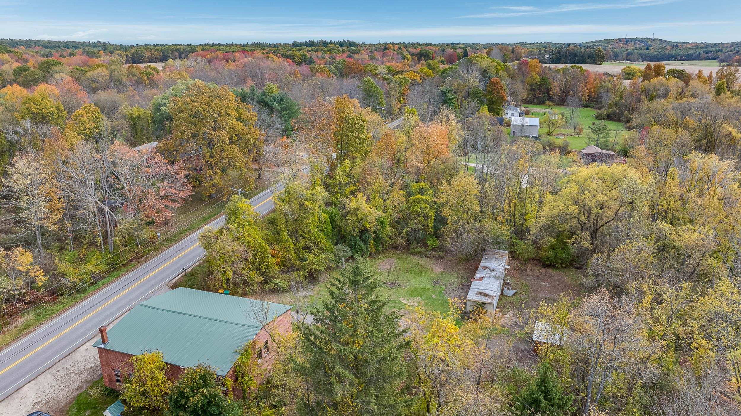 547 Pickering Road Rochester, NH 03867 - Photo 4 of 13