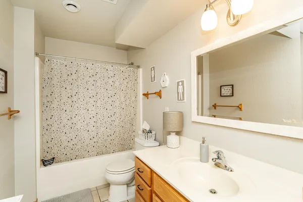 $379,900 | 506 9th Street Northwest, Dodge Center, MN 55927