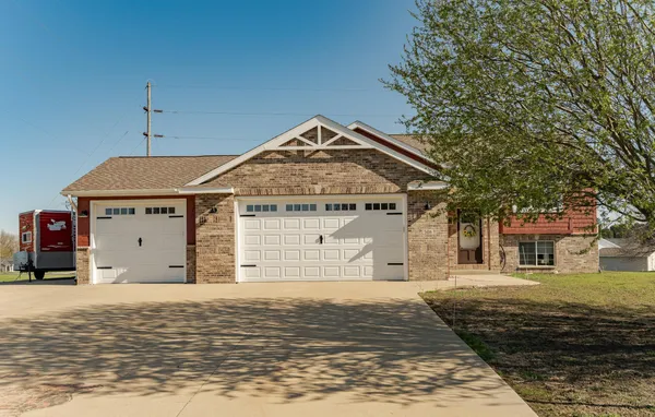$379,900 | 506 9th Street Northwest, Dodge Center, MN 55927