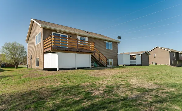 $379,900 | 506 9th Street Northwest, Dodge Center, MN 55927