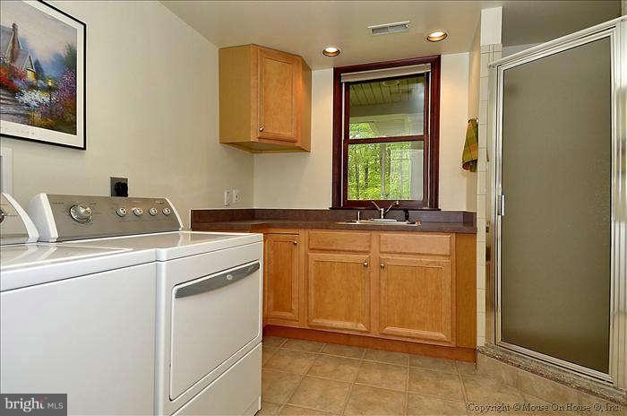 17951 Moore Road Dickerson, MD 20842 - Photo 22 of 30 Interior (General)