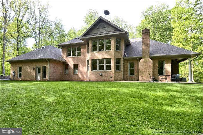 17951 Moore Road Dickerson, MD 20842 - Photo 4 of 30 Exterior (Rear)