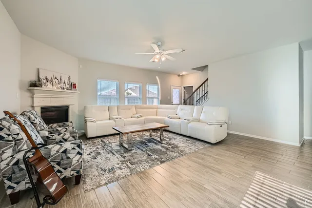 $390,000 | 32714 Oak Heights Lane, Brookshire, TX 77423