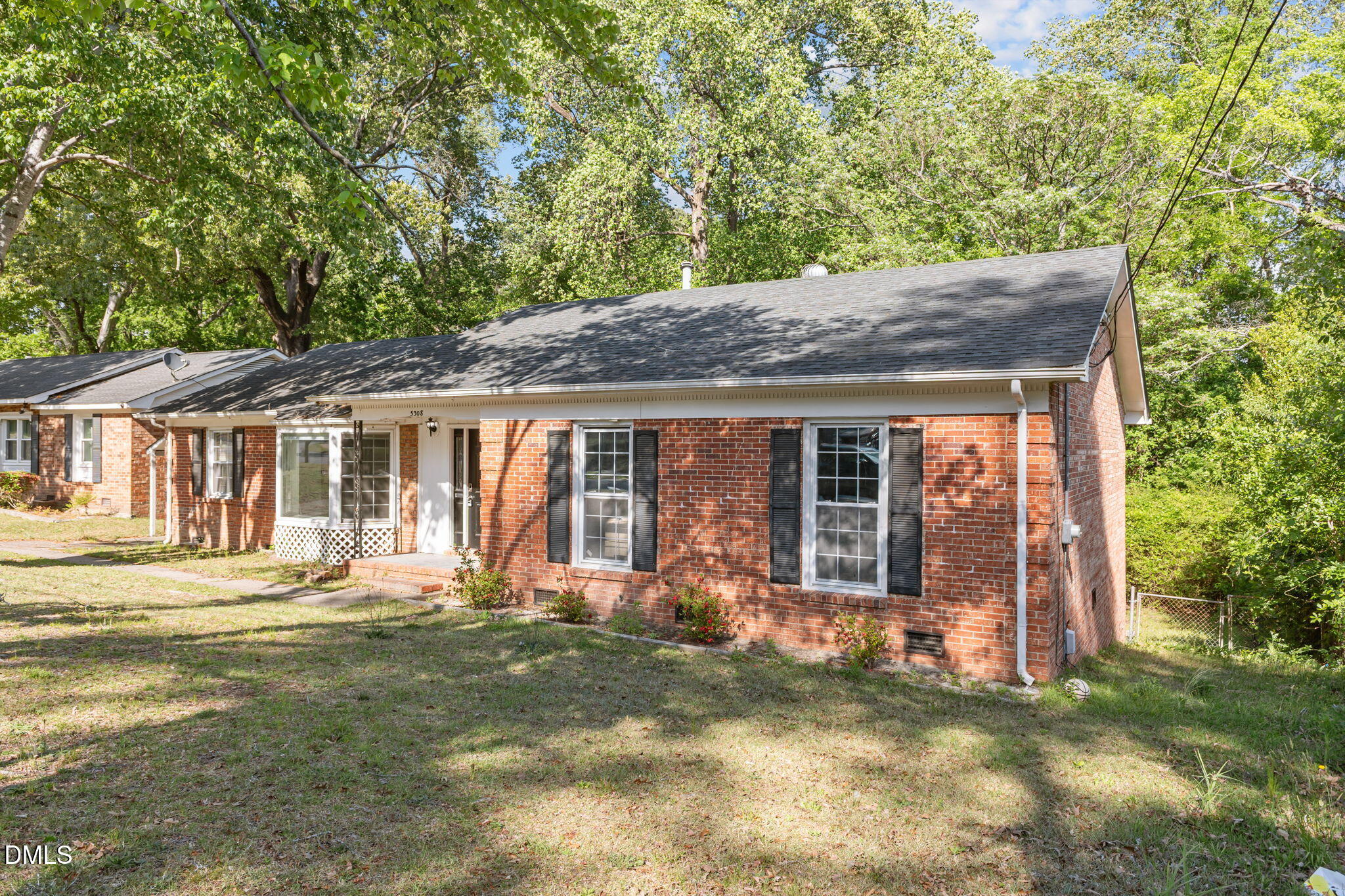 5308 Foxfire Road Fayetteville, NC 28303 - Photo 2 of 34 2-web-or-mls-AZ3A1461