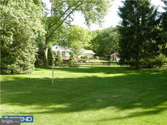 6 Bluebird Road Wyomissing, PA 19610 - Photo 5 of 11 Gallery Image 5