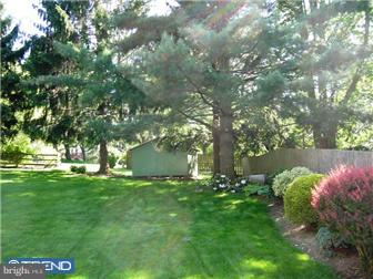 6 Bluebird Road Wyomissing, PA 19610 - Photo 6 of 11 Gallery Image 6