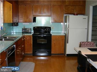 6 Bluebird Road Wyomissing, PA 19610 - Photo 9 of 11 Gallery Image 9