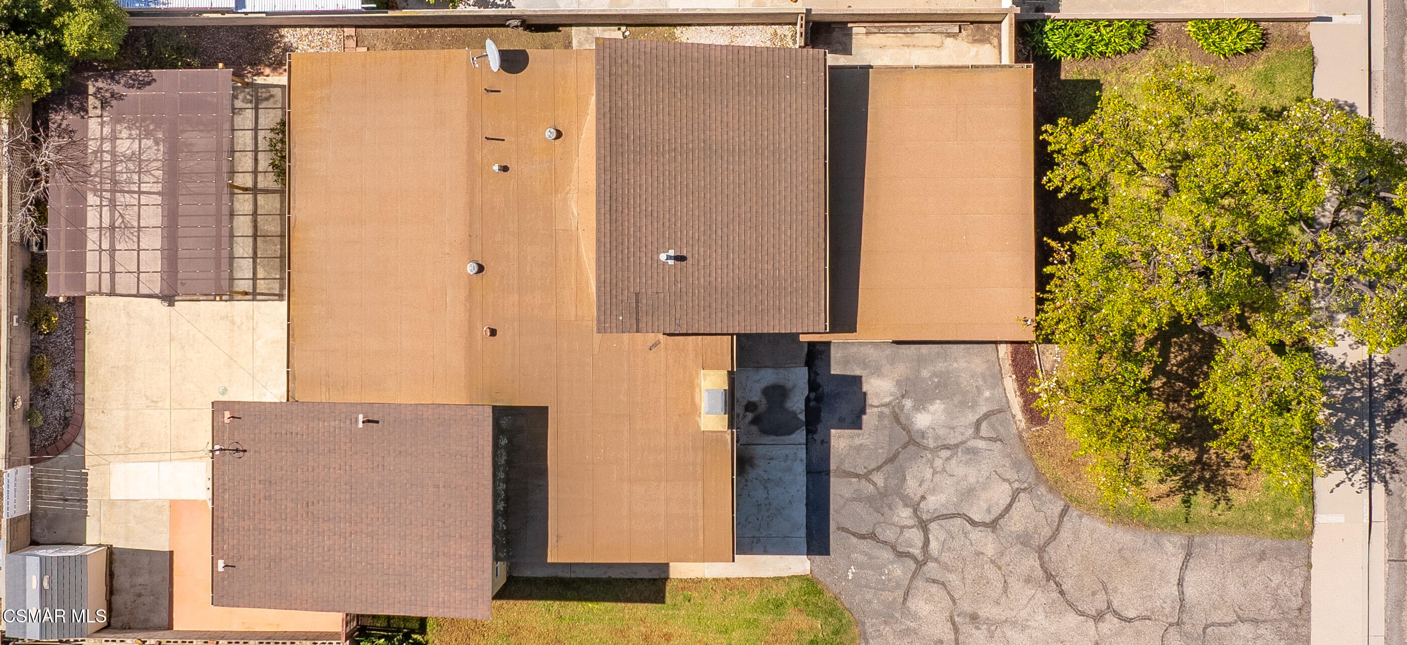 1204 Deodar Avenue Oxnard, CA 93030 - Photo 24 of 25 aerial view of a house with a yard and garage
