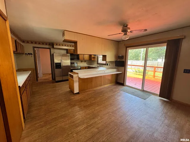 $129,000 | 7 Holly Lane, Flora, IL 62839