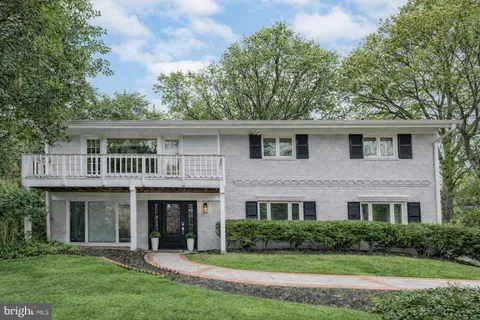 $1,495,000 | 6202 Redwing Road, Bethesda, MD 20817