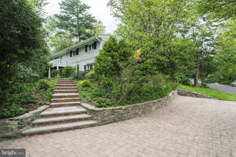 $1,495,000 | 6202 Redwing Road, Bethesda, MD 20817