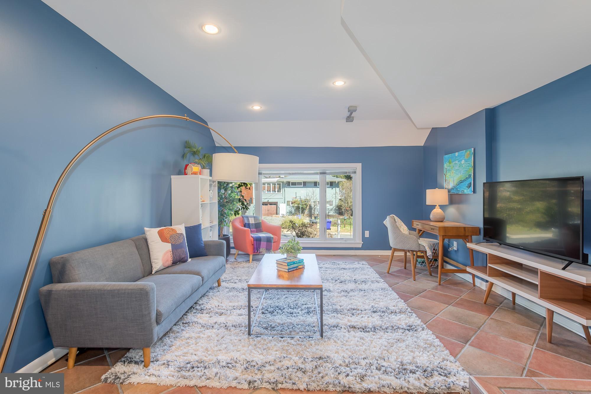 6202 Redwing Road Bethesda, MD 20817 - Photo 25 of 37