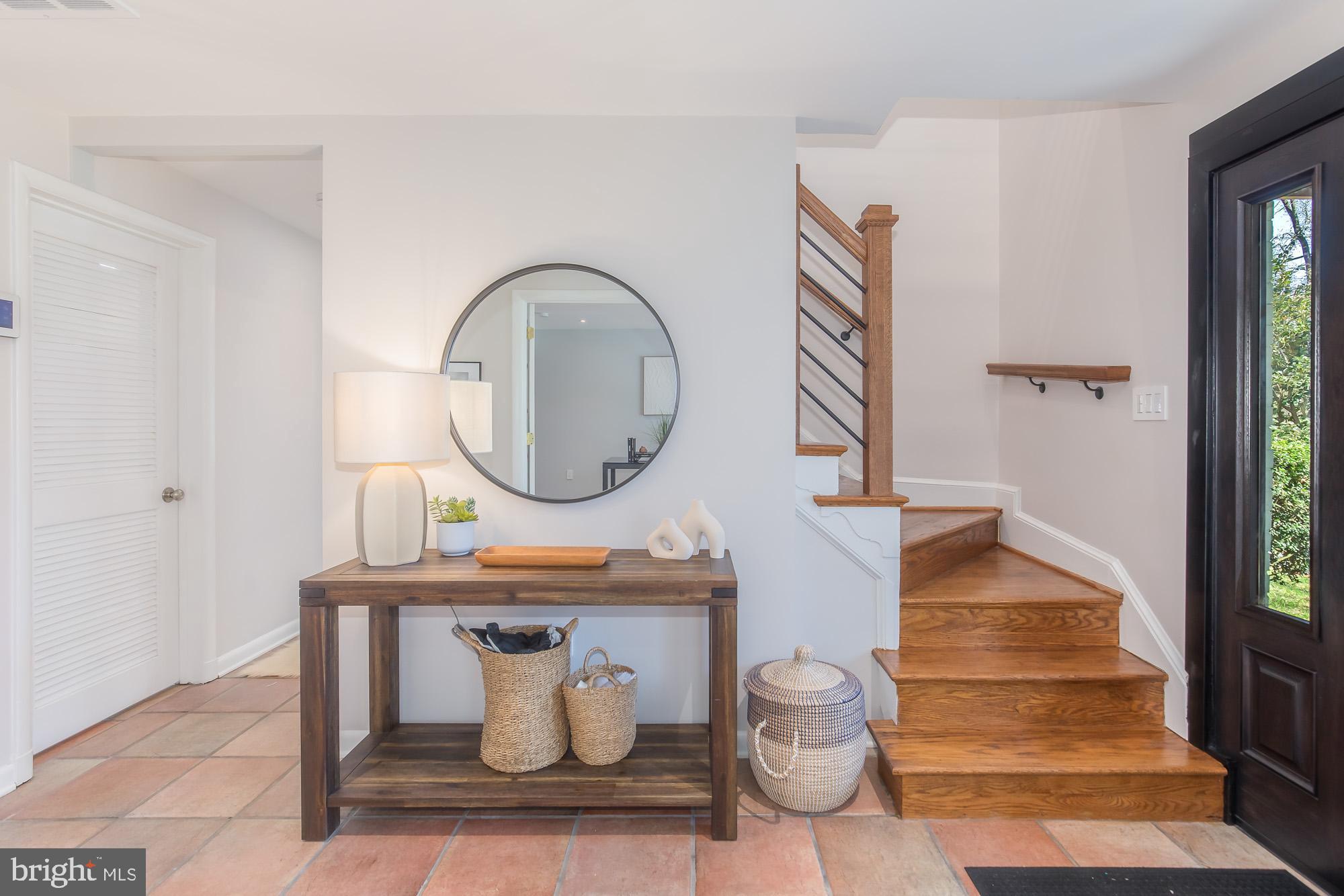 6202 Redwing Road Bethesda, MD 20817 - Photo 3 of 37