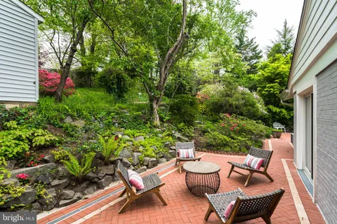 $1,495,000 | 6202 Redwing Road, Bethesda, MD 20817