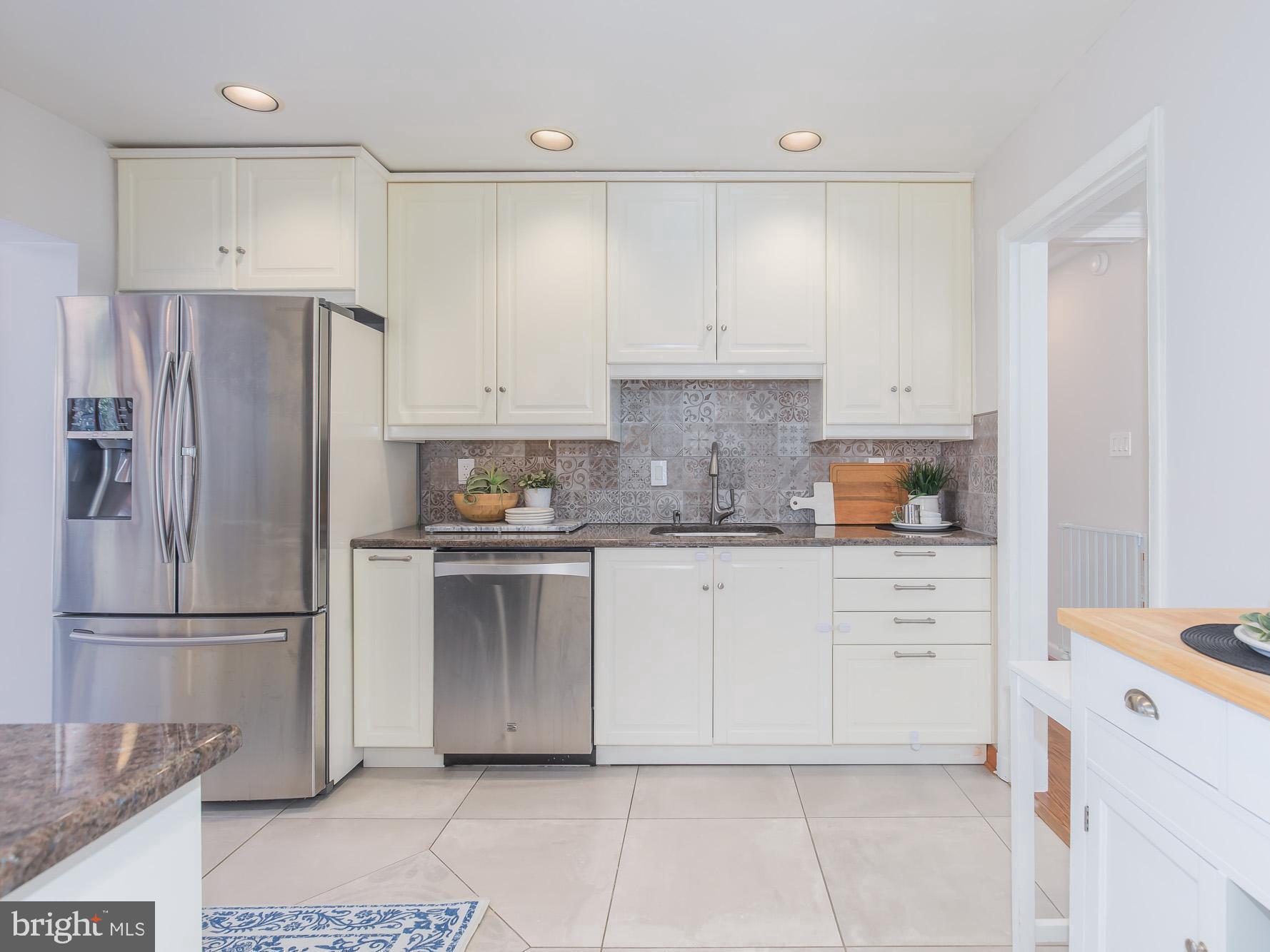 6202 Redwing Road Bethesda, MD 20817 - Photo 8 of 37