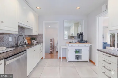 $1,495,000 | 6202 Redwing Road, Bethesda, MD 20817