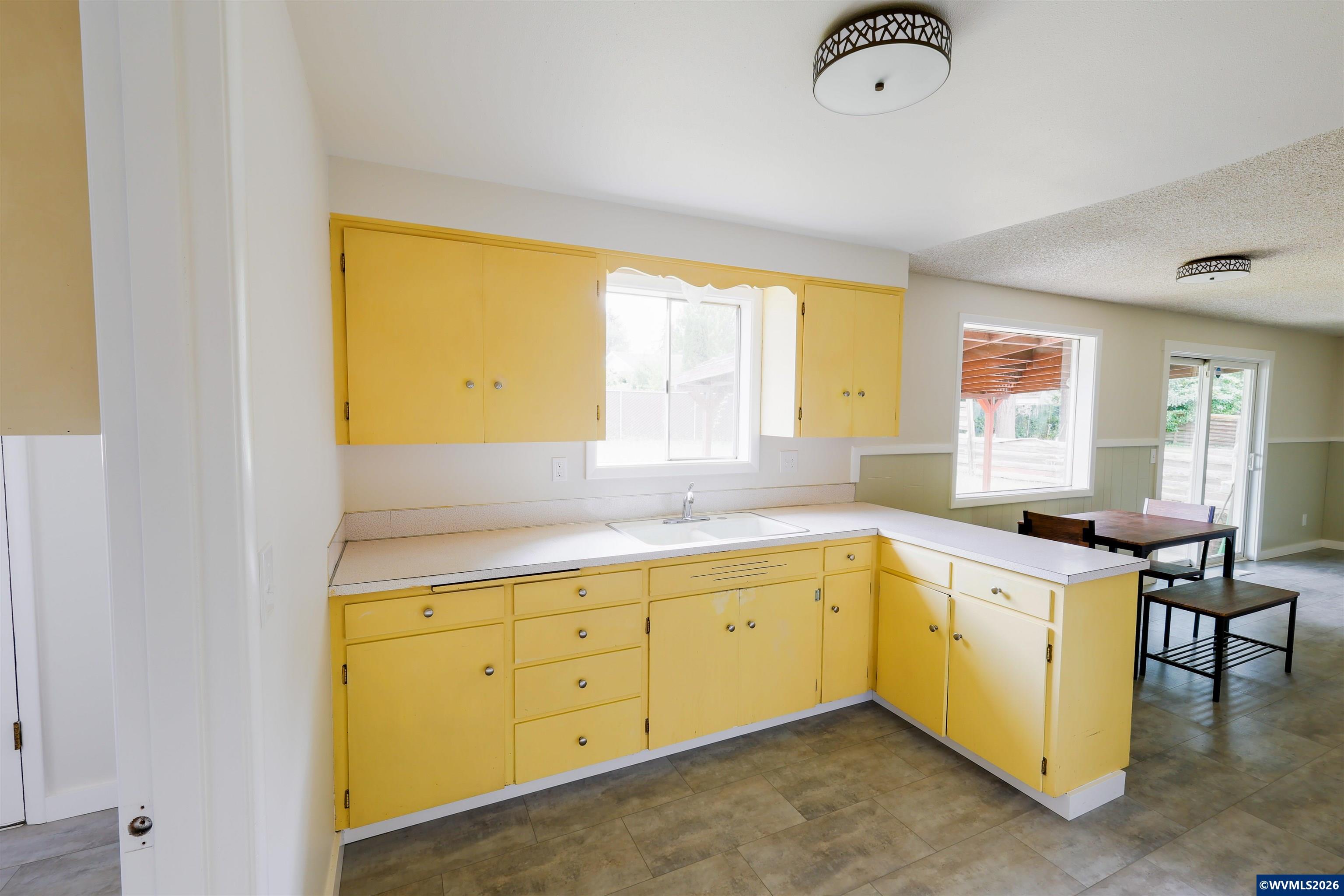 1210 Riverbend Road Northwest Salem, OR 97304 - Photo 7 of 30