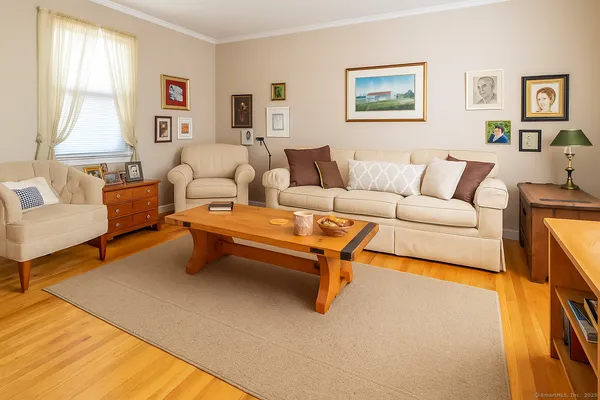 $615,000 | 19 Prospect Ridge, Unit 14, Ridgefield, CT 06877