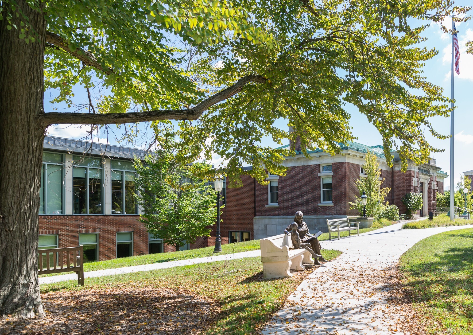 19 Prospect Ridge, Unit 14 Ridgefield, CT 06877 - Photo 29 of 36 a view of a house with a yard