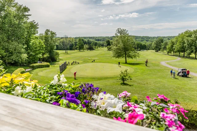 $659,000 | 19 Prospect Ridge, Unit 14, Ridgefield, CT 06877