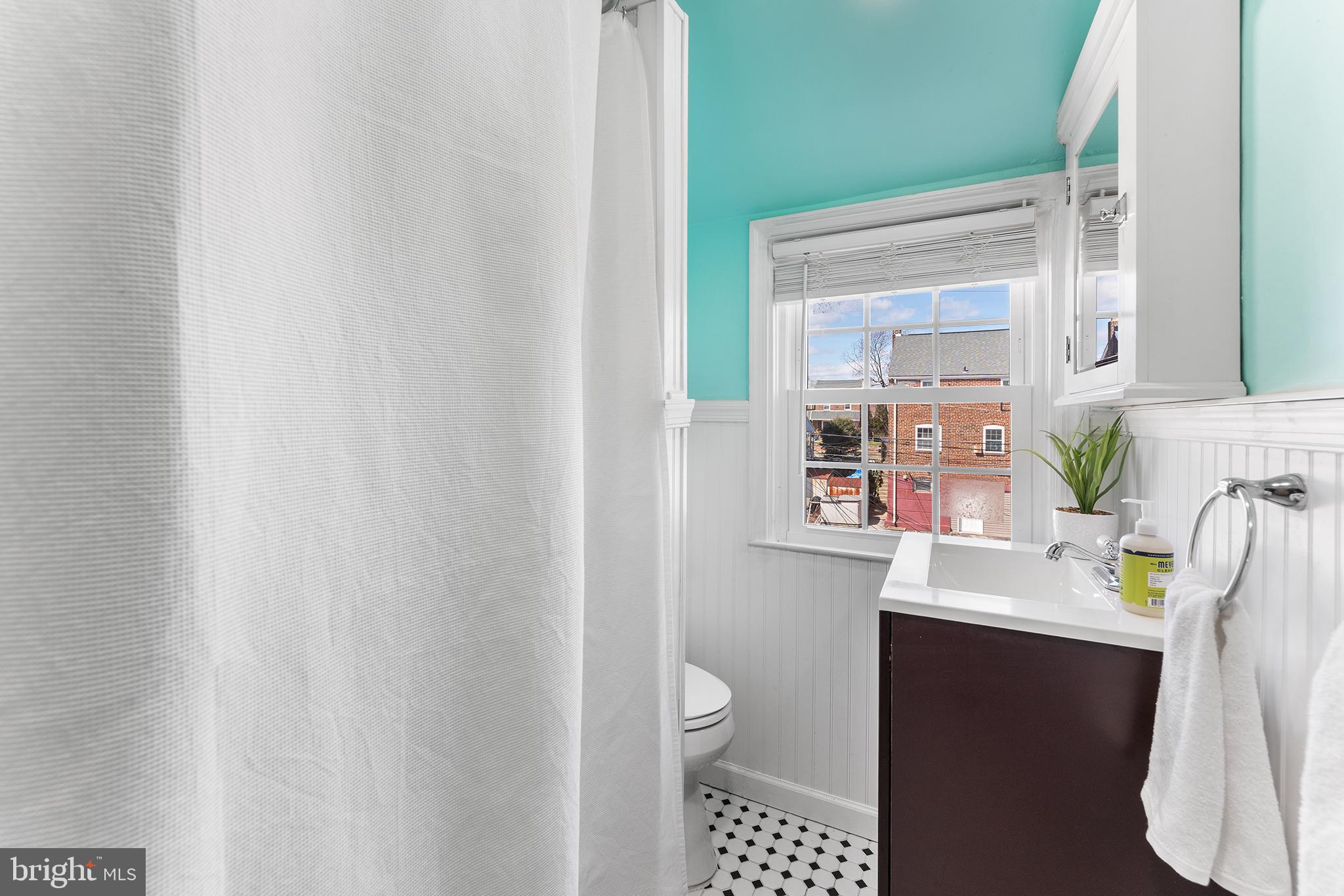 620 Darby Road Ridley Park, PA 19078 - Photo 25 of 31 Full Bathroom