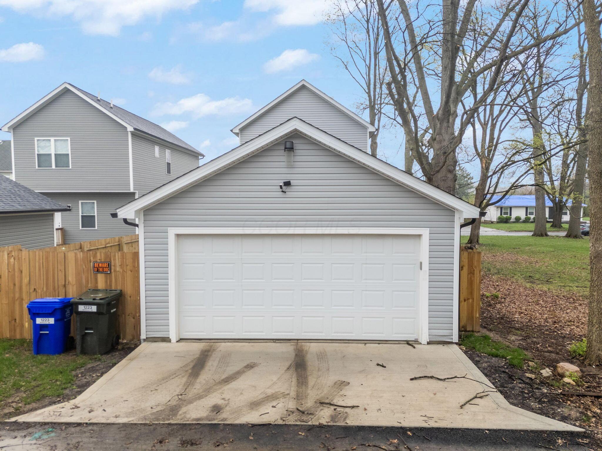 1223 Berkeley Road Columbus, OH 43206 - Photo 32 of 36 64-web-or-mls-DJI_20250404160534_0855_D
