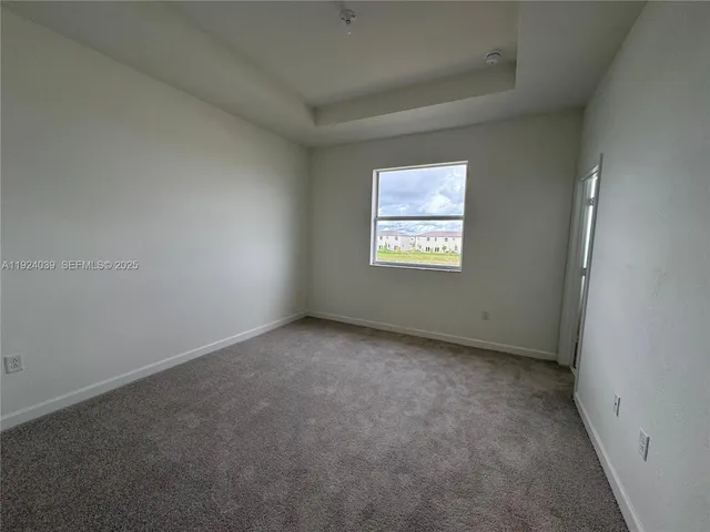 $2,400 | 2716 Southeast 26th Avenue, Homestead, FL 33035