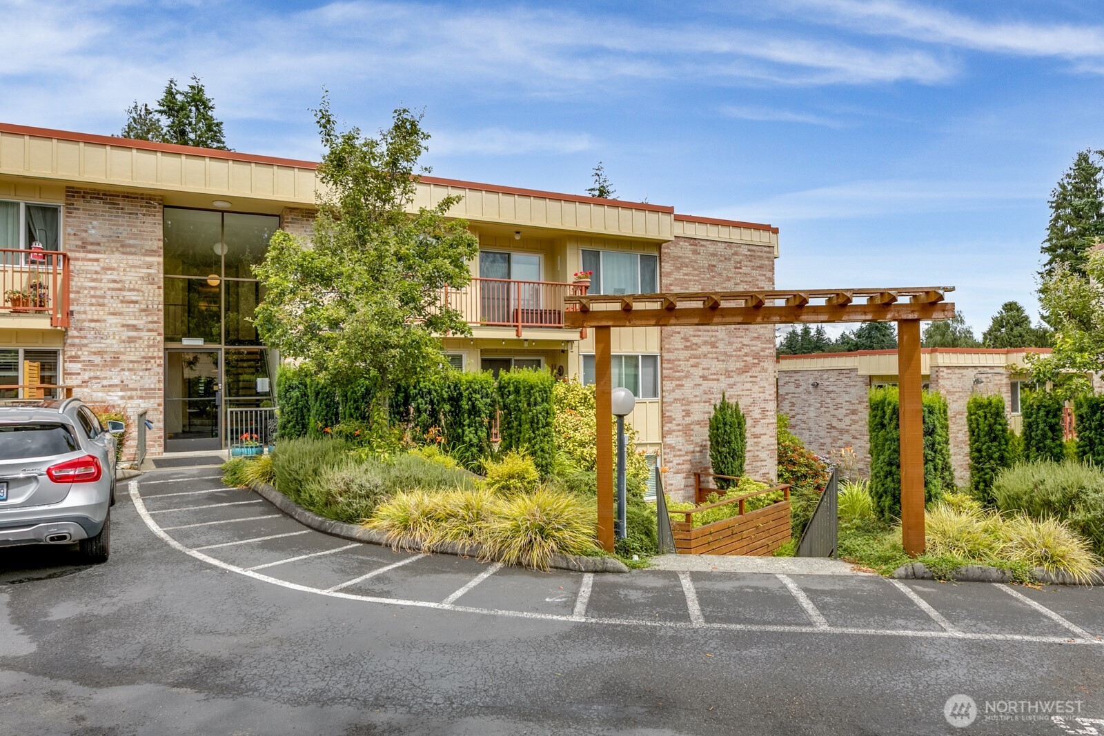 335 Heather Road, Unit 202 Everett, WA 98203 - Photo 8 of 31