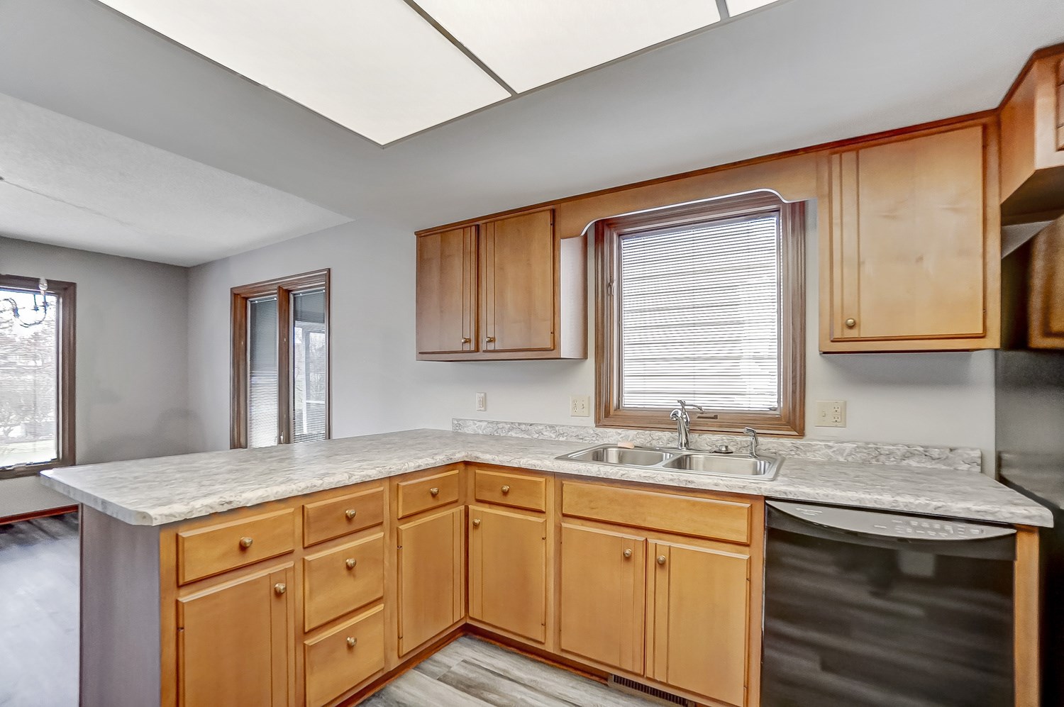 4615 Crystal Ridge Cove Fort Wayne, IN 46835 - Photo 13 of 35 Gallery Image 13