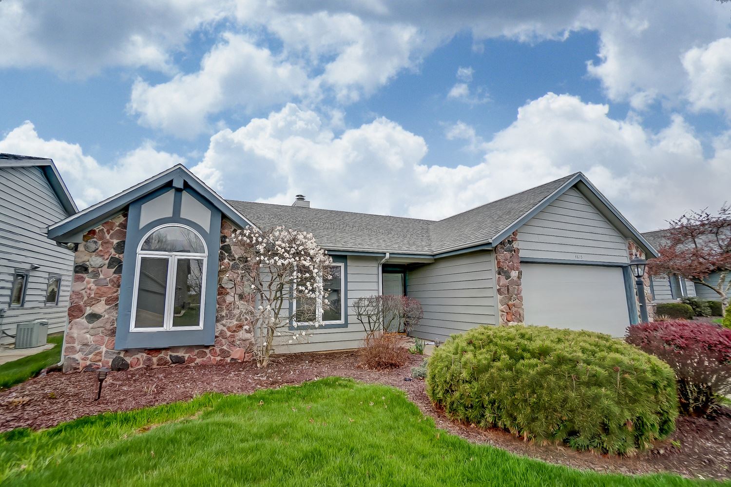 4615 Crystal Ridge Cove Fort Wayne, IN 46835 - Photo 3 of 35 Gallery Image 3