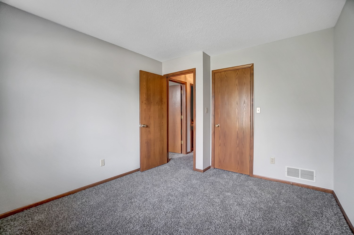 4615 Crystal Ridge Cove Fort Wayne, IN 46835 - Photo 27 of 35 Gallery Image 27
